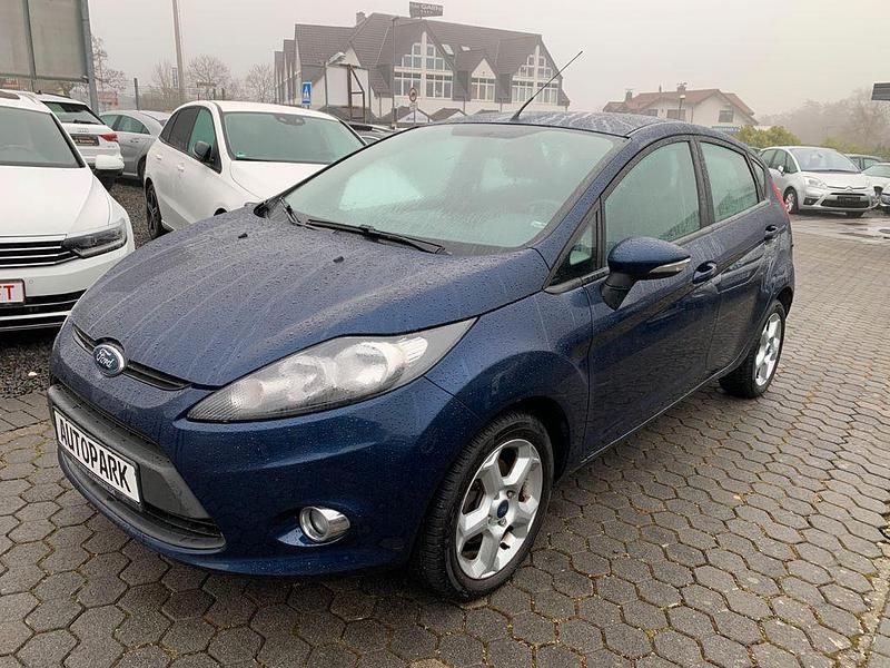 Gebraucht Ford Fiesta Trend 60 PS (44 kW) 2011 Blau Limousine