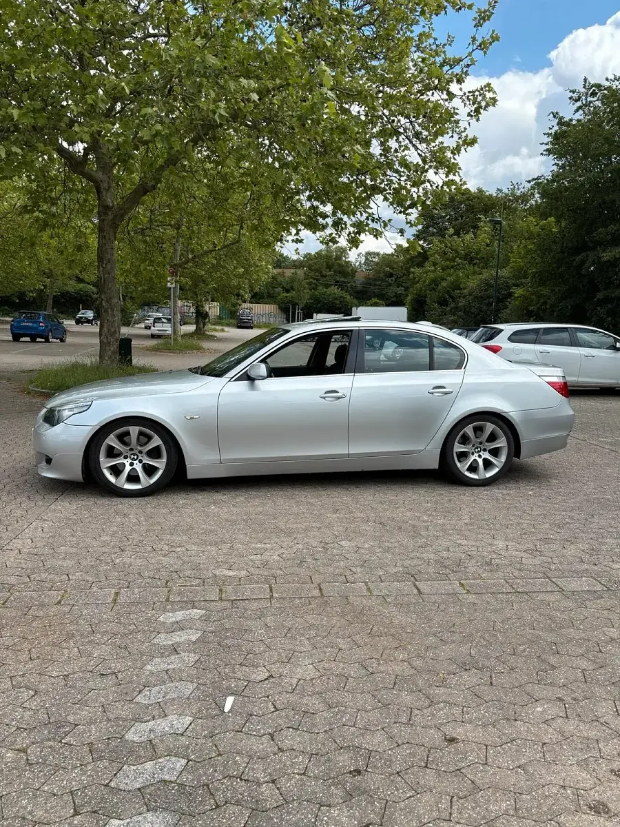 Gebraucht BMW 530 258 PS (189 kW) 2005 Limousine