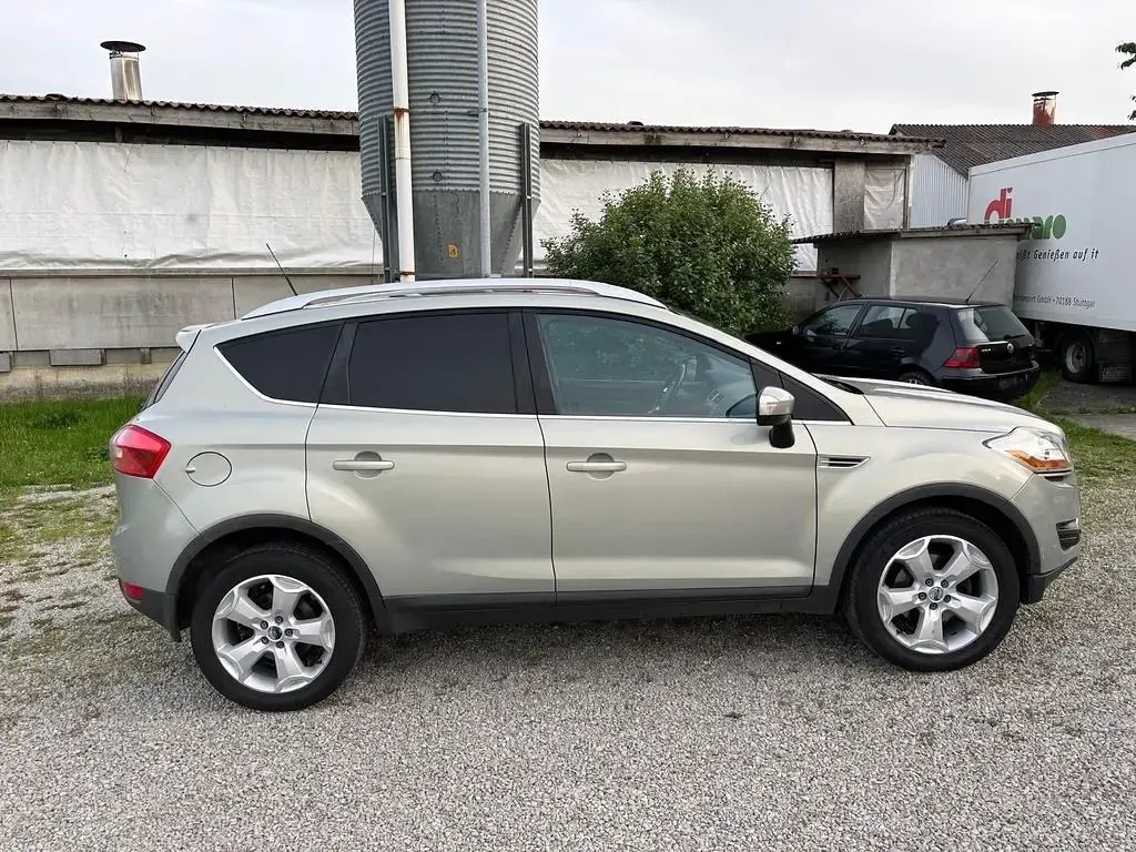 Gebraucht Ford Kuga Titanium 136 PS (100 kW) 2009 Silber SUV