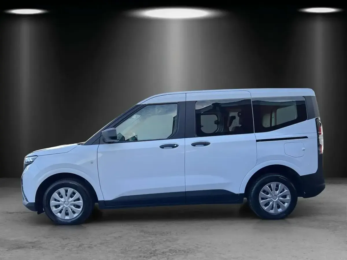 Gebraucht Ford Tourneo Courier Trend 125 PS (91 kW) 2024 Weiß Van / Kleinbus