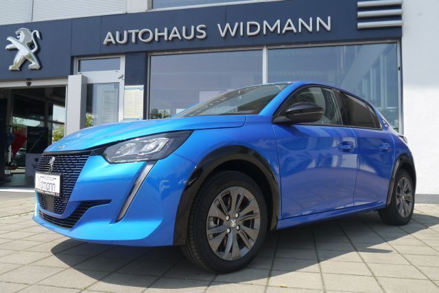 Blau Gebraucht 2023 Peugeot e-208 Allure Kleinwagen | 19.985 € (Guter Preis) - Bild 1/4