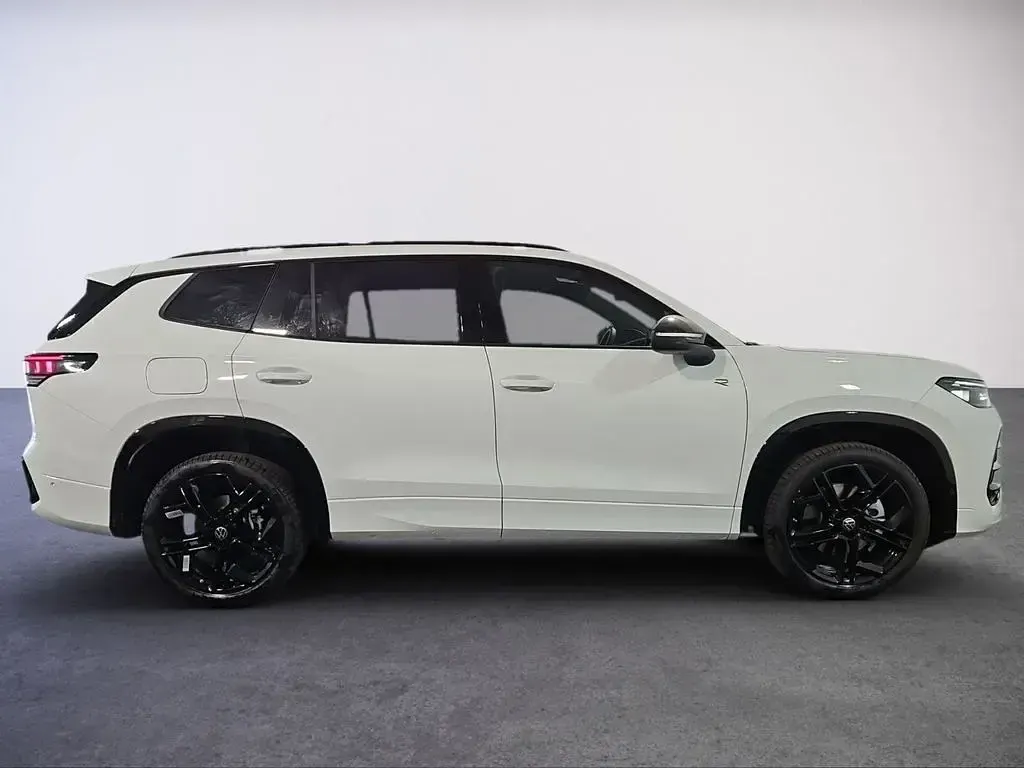 Gebraucht VW Tayron R-line 272 PS (200 kW) 2026 Weiß SUV