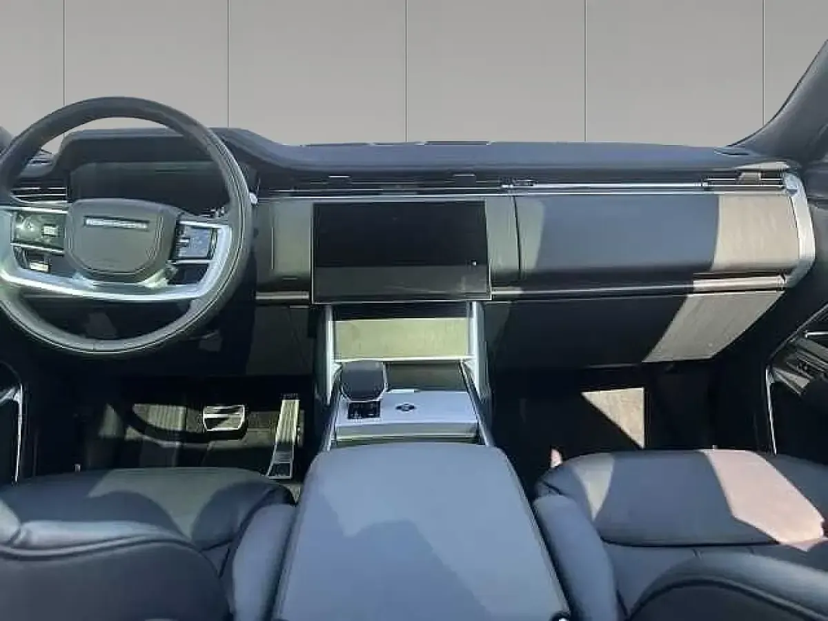 Gebraucht Land Rover Range Rover HSE 353 PS (259 kW) 2025 Carpathian grey SUV