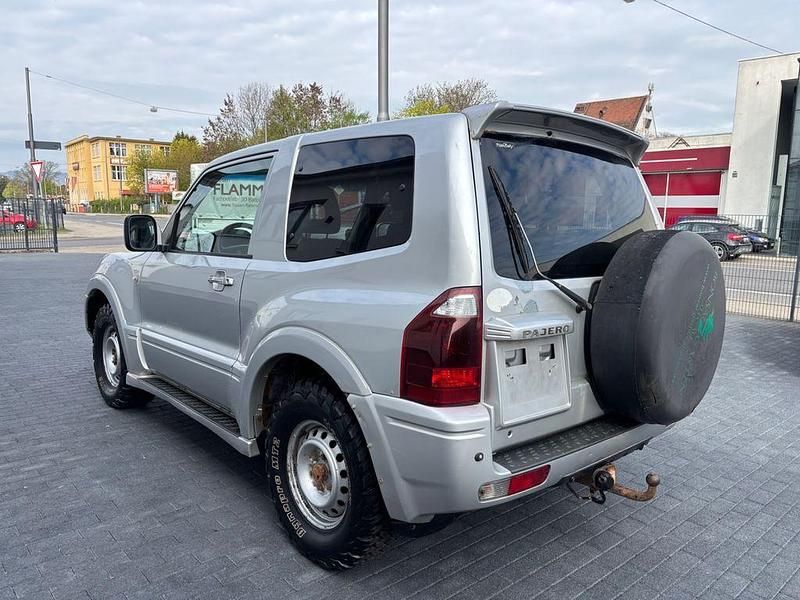 Gebraucht Mitsubishi Pajero Elegance 160 PS (117 kW) 2003 Silber SUV