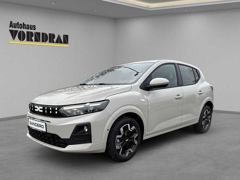 Neu Dacia Sandero Journey 101 PS (74 kW) 2025 Arktis weiß Limousine