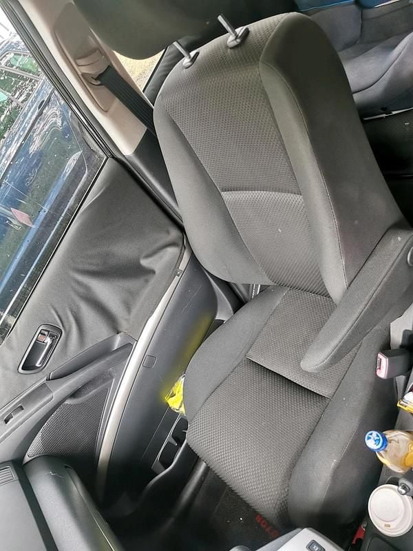 Schwarz Gebraucht 2005 Toyota Corolla Verso Van / Kleinbus | 4.200 € (Guter Preis) - Bild 1/4