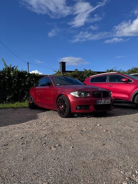 Second-hand BMW 123 Performance 204 CP (150 kW) 2007 Roșu Hatchback