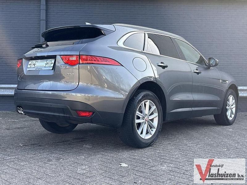 Gebraucht Jaguar F-Pace Prestige 182 PS (133 kW) 2016 Grau SUV