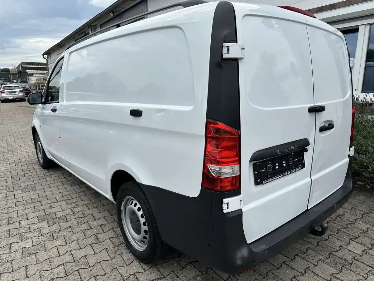 Gebraucht Mercedes Vito 163 PS (119 kW) 2018 Weiß Van