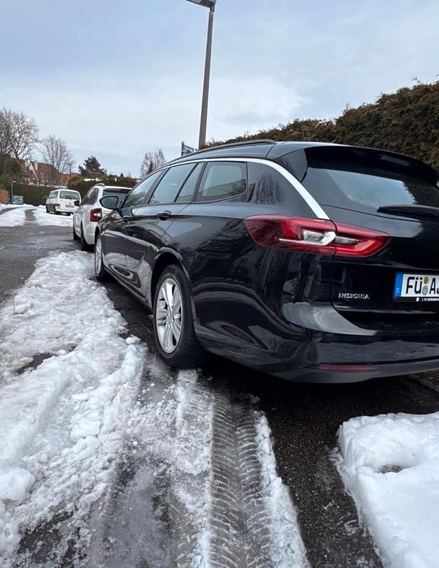 Gebraucht Opel Insignia 170 PS (125 kW) 2019 Schwarz Kombi