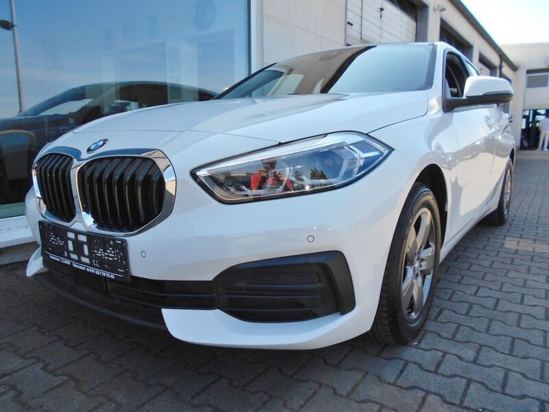 Schwarz Gebraucht 2021 BMW 118 Kleinwagen | 18.500 € (Fairer Preis) - Bild 1/4