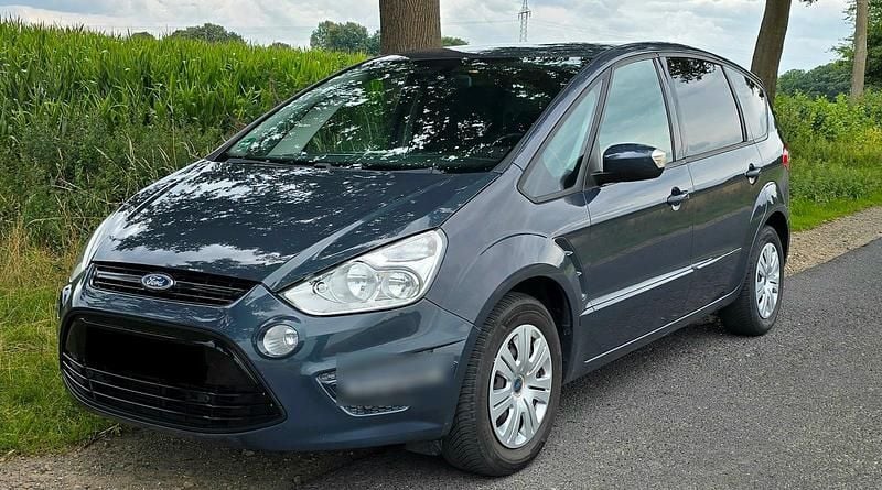 Grau Gebraucht 2011 Ford S-MAX S Van / Kleinbus | 9.200 € (Fairer Preis) - Bild 1/4