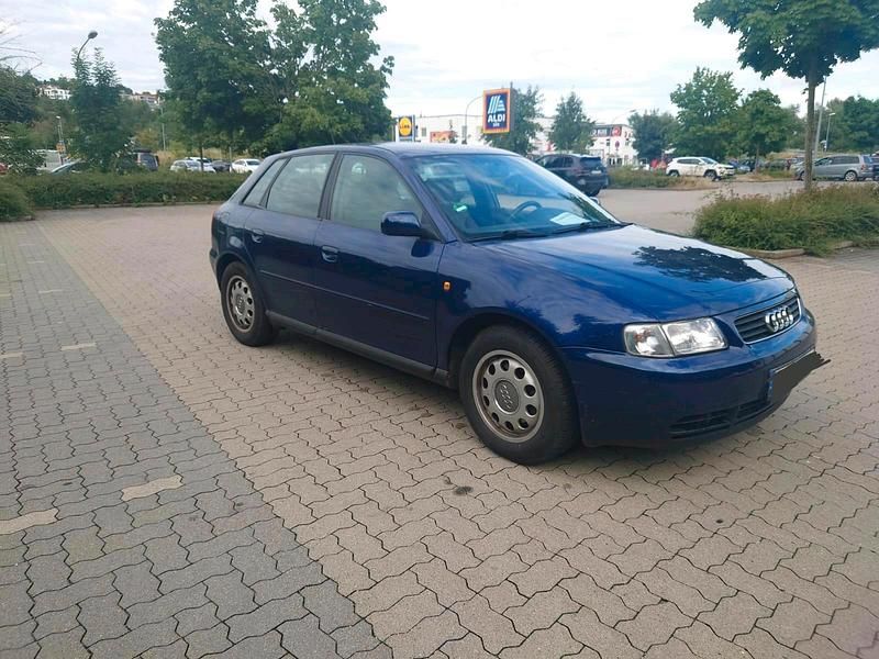 Gebraucht Audi A3 125 PS (91 kW) 1999 Blau Kleinwagen