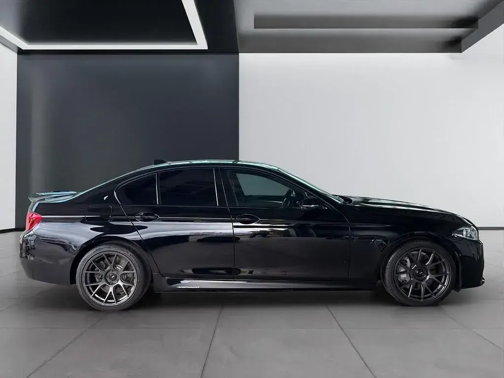 Gebraucht BMW 550 M Performance 449 PS (330 kW) 2016 Schwarz Limousine