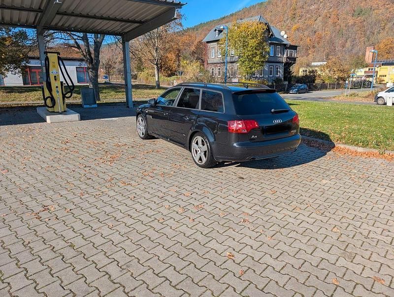 Schwarz Gebraucht 2006 Audi A4 Ambiente Kombi | 4.000 € (Fairer Preis) - Bild 1/4