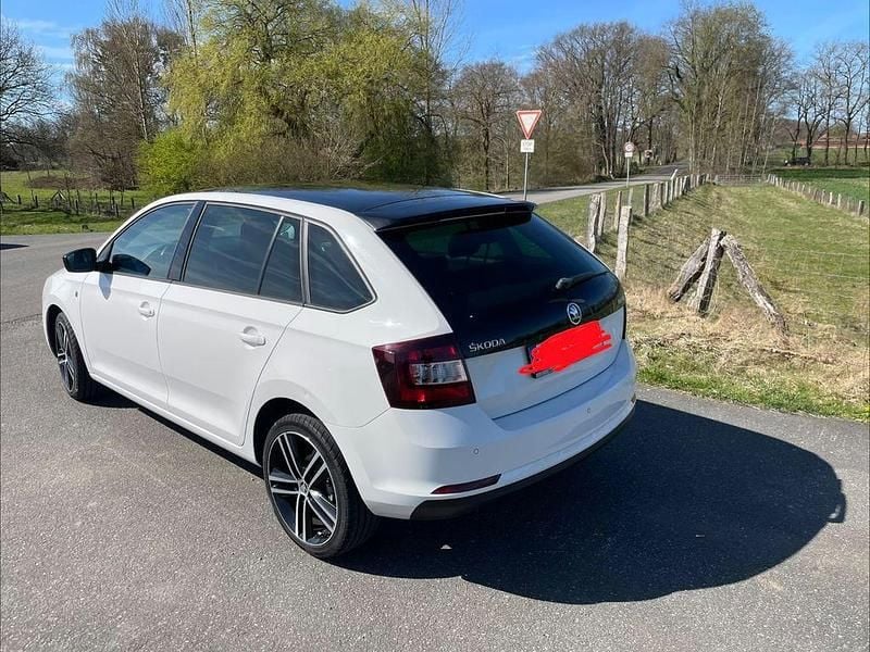 Gebraucht Skoda Rapid 90 PS (66 kW) 2015 Weiß Kleinwagen