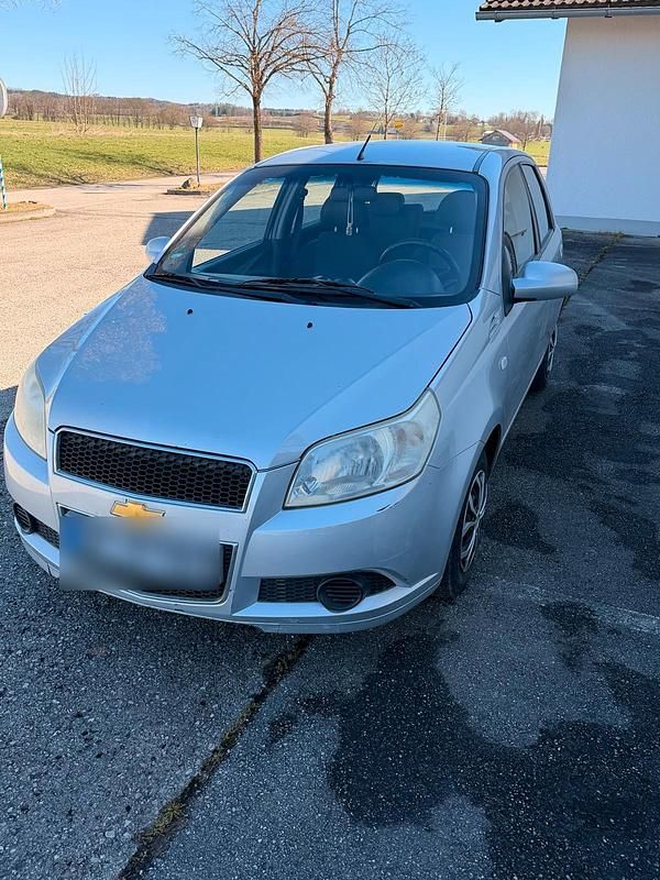 Gebraucht Chevrolet Aveo 101 PS (74 kW) 2009 Silber Kleinwagen