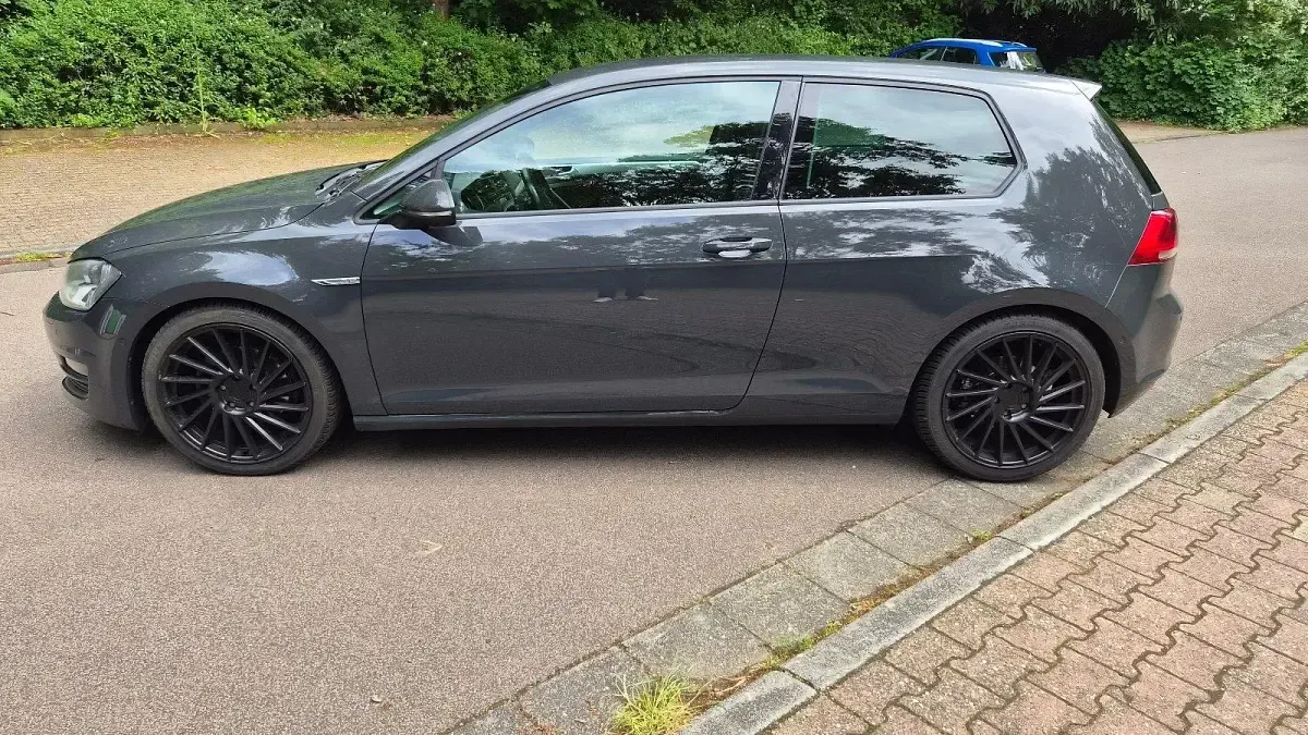 Gebraucht VW Golf Cup 122 PS (89 kW) 2014 Grau Coupé
