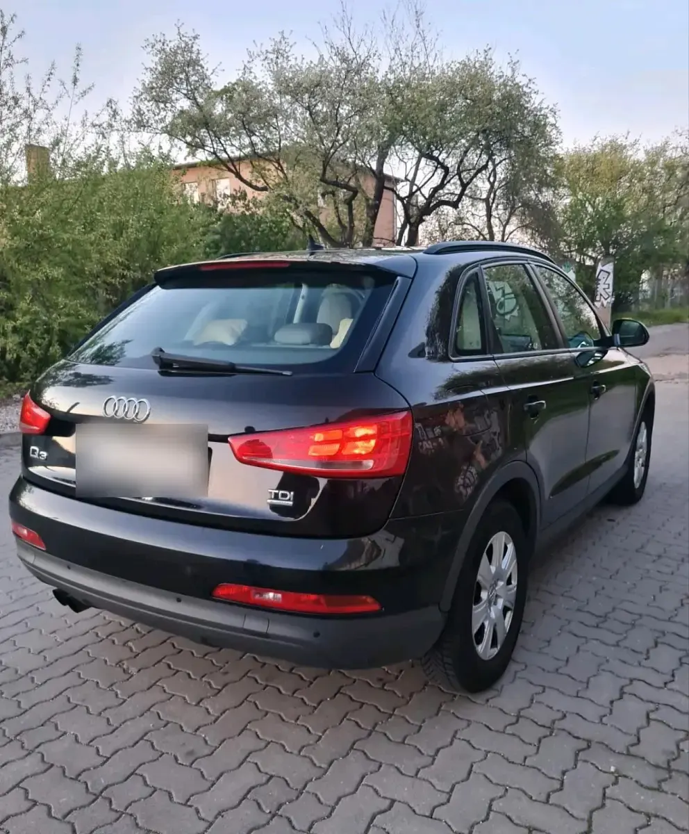 Usata Audi Q3 140 CV (102 kW) 2013 Nero SUV