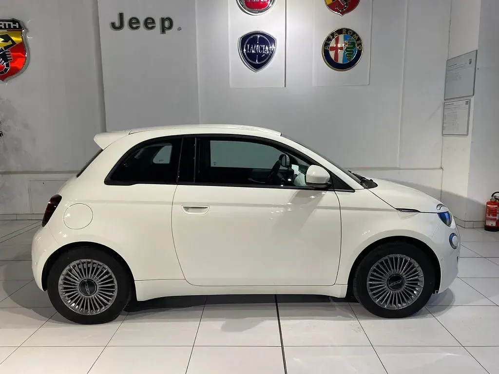 Gebraucht Fiat 500e 86 kW (118 PS) 2023 Weiß Kleinwagen