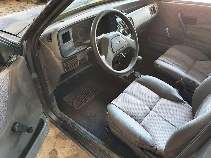 Gebraucht Ford Escort 61 PS (44 kW) 1989 Grau Kombi