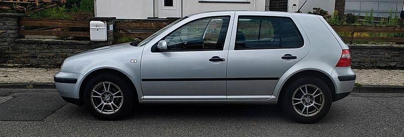 Grau Gebraucht 2003 VW Golf IV Ocean Limousine | 770 € (Superpreis) - Bild 1/4