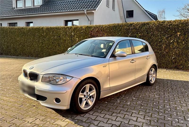 Gebraucht BMW 120 163 PS (119 kW) 2005 Silber Kleinwagen