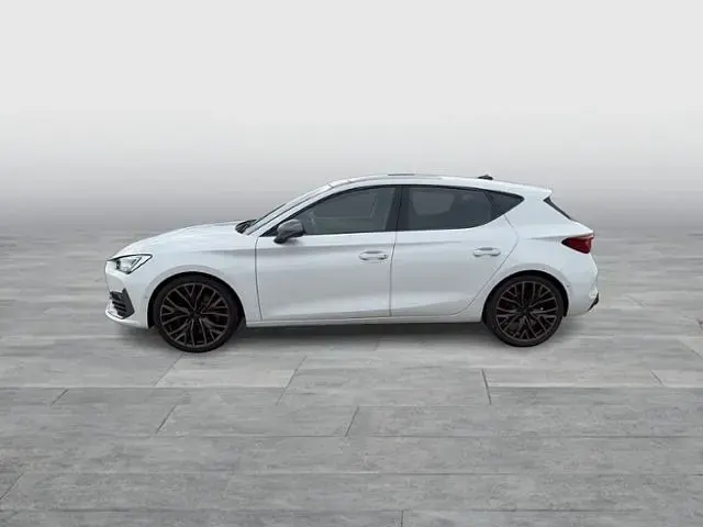 Gebraucht Cupra Leon VZ 300 PS (220 kW) 2024 Nevada weiß metallic Limousine