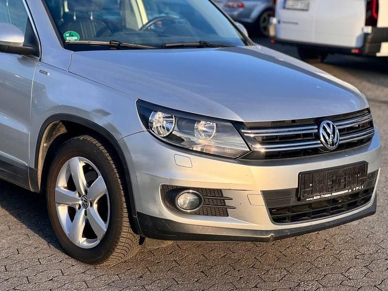 Gebraucht VW Tiguan LOUNGE 150 PS (110 kW) 2015 Silber SUV