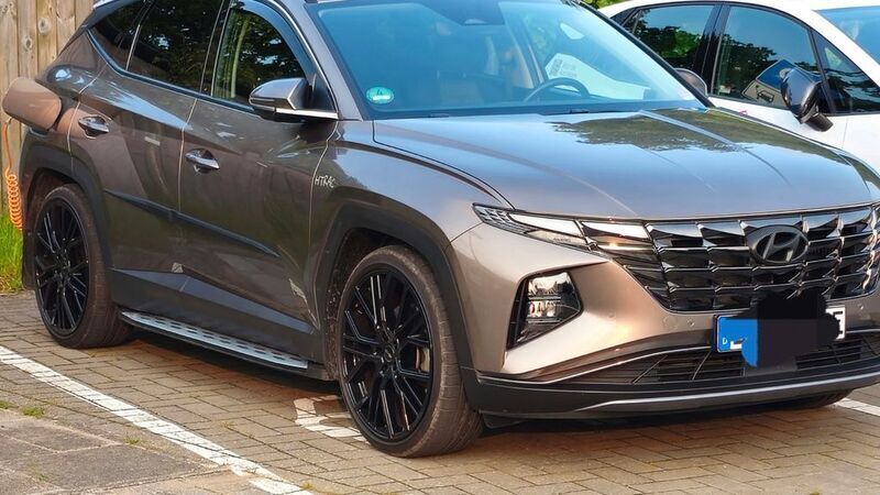 Braun Gebraucht 2021 Hyundai Tucson SUV | 24.000 € (Superpreis) - Bild 1/4
