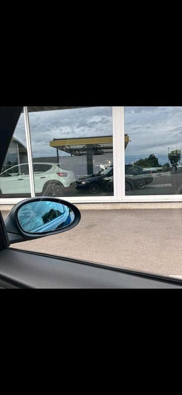 Gebraucht BMW 320 170 PS (125 kW) 2009 Blau Limousine