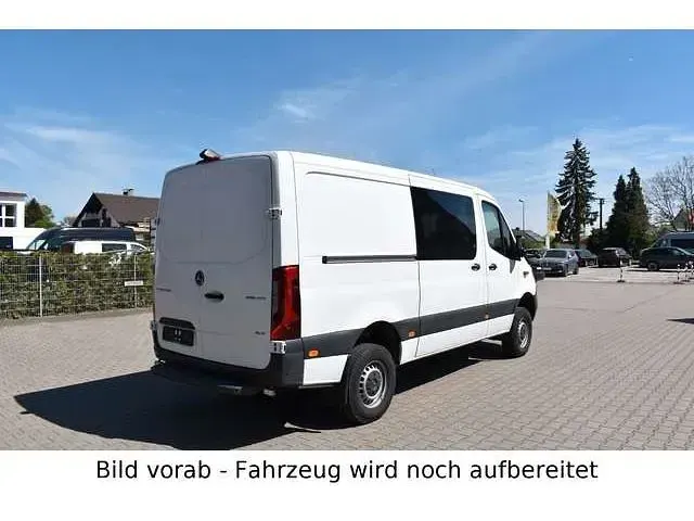Używany Mercedes Sprinter 163 KM (119 kW) 2021 Van