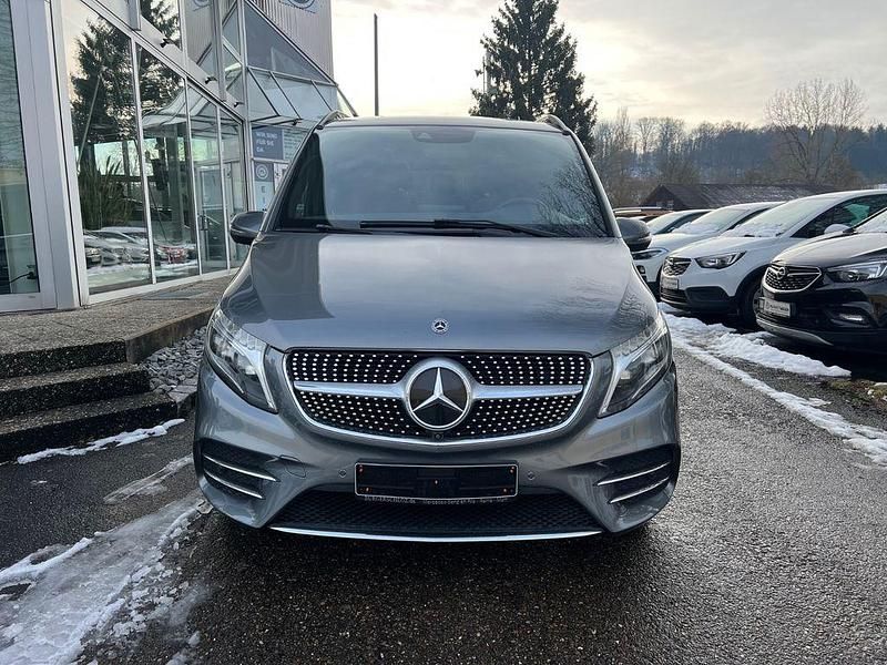 Gebraucht Mercedes V300 Exclusive 239 PS (175 kW) 2019 Grau Van / Kleinbus