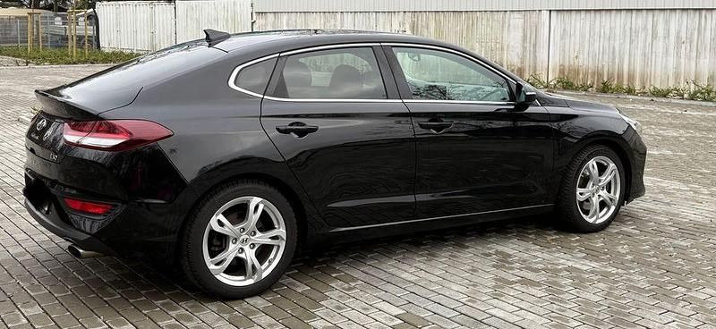 Schwarz Gebraucht 2018 Hyundai i30 Style Limousine | 12.500 € (Fairer Preis) - Bild 1/4