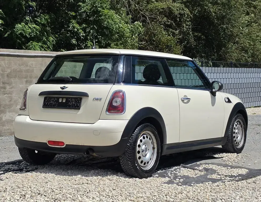 Gebraucht Mini ONE 75 PS (55 kW) 2009 Weiß Kleinwagen