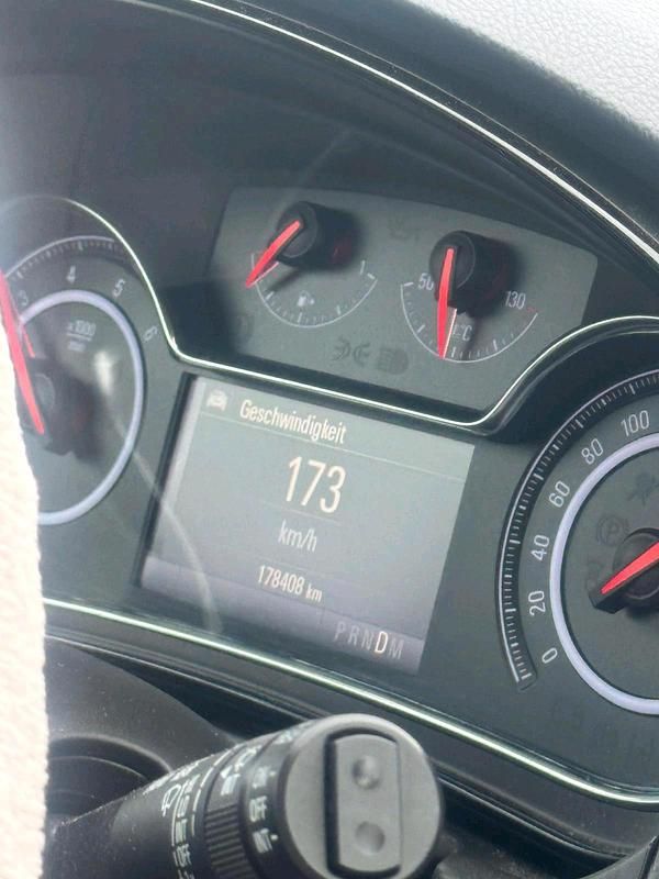 Schwarz Gebraucht 2015 Opel Insignia Kombi | 7.499 € (Fairer Preis) - Bild 1/4