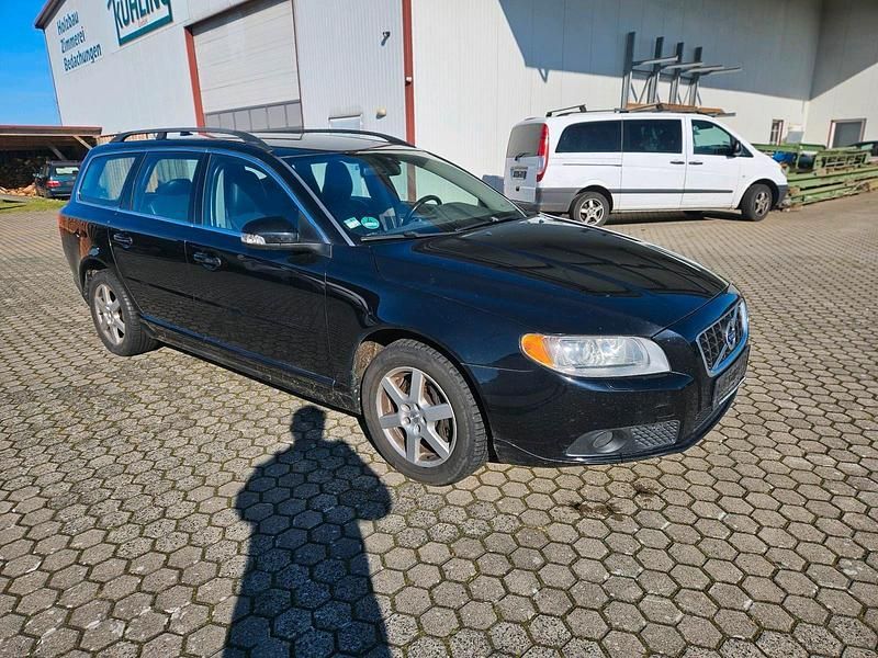 Gebraucht Volvo V70 205 PS (150 kW) 2010 Schwarz Kombi