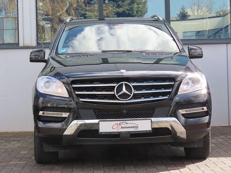 Gebraucht Mercedes ML350 258 PS (189 kW) 2015 Schwarz SUV