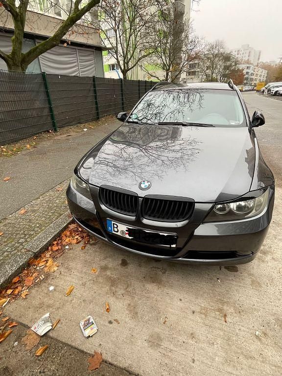 Gebraucht BMW 320 150 PS (110 kW) 2006 Grau Kombi