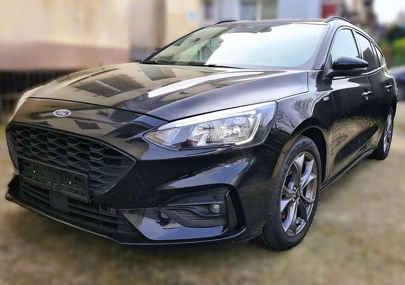 Gebraucht Ford Focus ST-Line 120 PS (88 kW) 2021 Schwarz Kombi