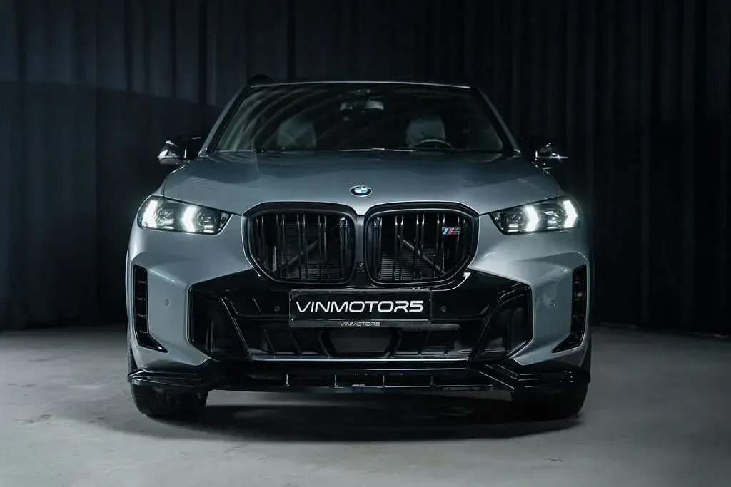Gebraucht BMW X5 Performance 530 PS (389 kW) 2024 Grau SUV