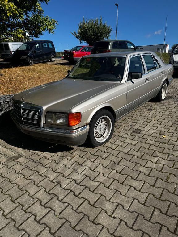 Grau Gebraucht 1986 Mercedes 500 SE Limousine | 5.500 € - Bild 1/4