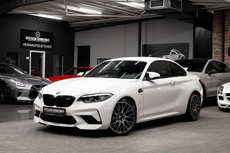 Weiß Gebraucht 2020 BMW 320 Competition Edition Coupé | 62.600 € - Bild 1/4