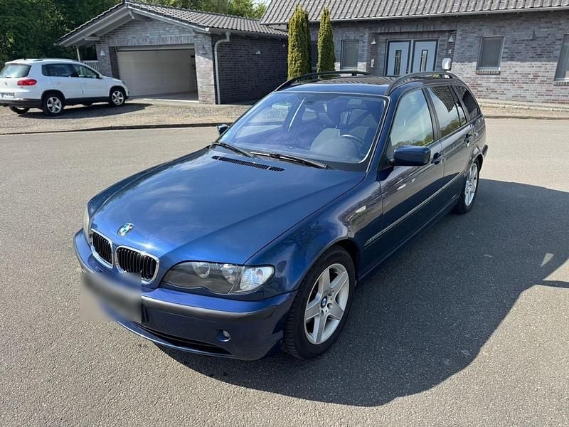 Second-hand BMW 320 150 CP (110 kW) 2004 Albastru Break