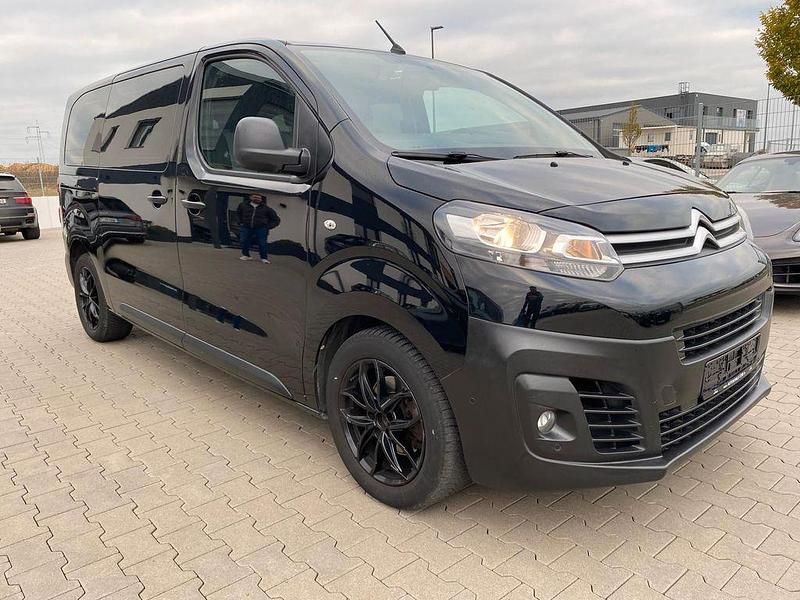 Schwarz Gebraucht 2019 Citroën Jumpy Kombi | 20.500 € (Teuer) - Bild 1/4