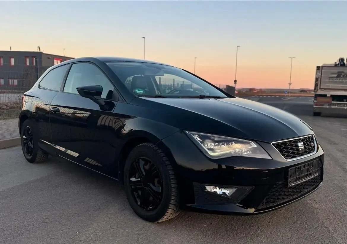 Gebraucht Seat Leon 125 PS (91 kW) 2015 Schwarz Coupé