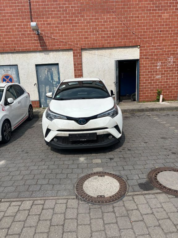 Weiß Gebraucht 2019 Toyota C-HR Multidrive S SUV | 14.600 € (Fairer Preis) - Bild 1/4