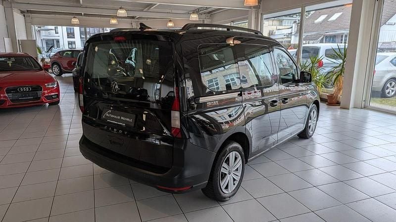 Gebraucht VW Caddy 102 PS (75 kW) 2021 Schwarz Van / Kleinbus