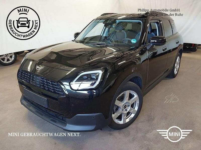 Midnight black metallic Gebraucht 2024 Mini One D Countryman SUV | 36.390 € - Bild 1/4
