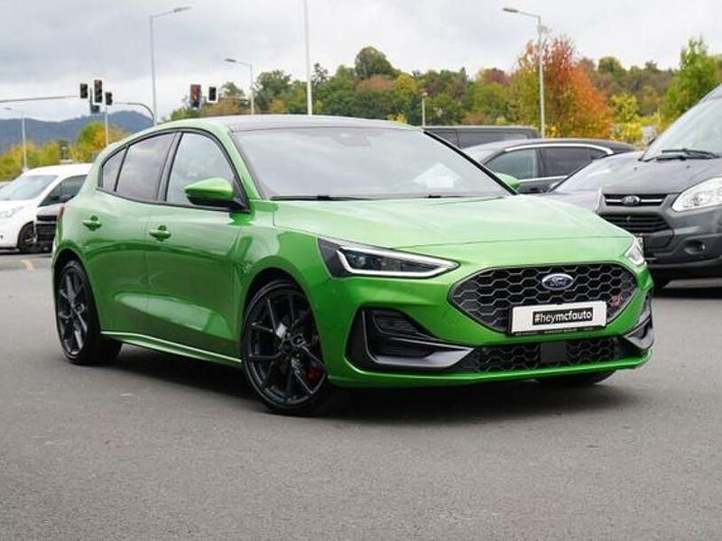 Gebraucht Ford Focus ST 280 PS (205 kW) 2025 Grün Limousine
